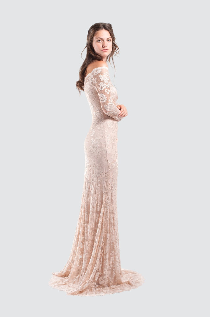 Meerjungfrau-Kleid mit schulterfreiem Spitzendekolleté