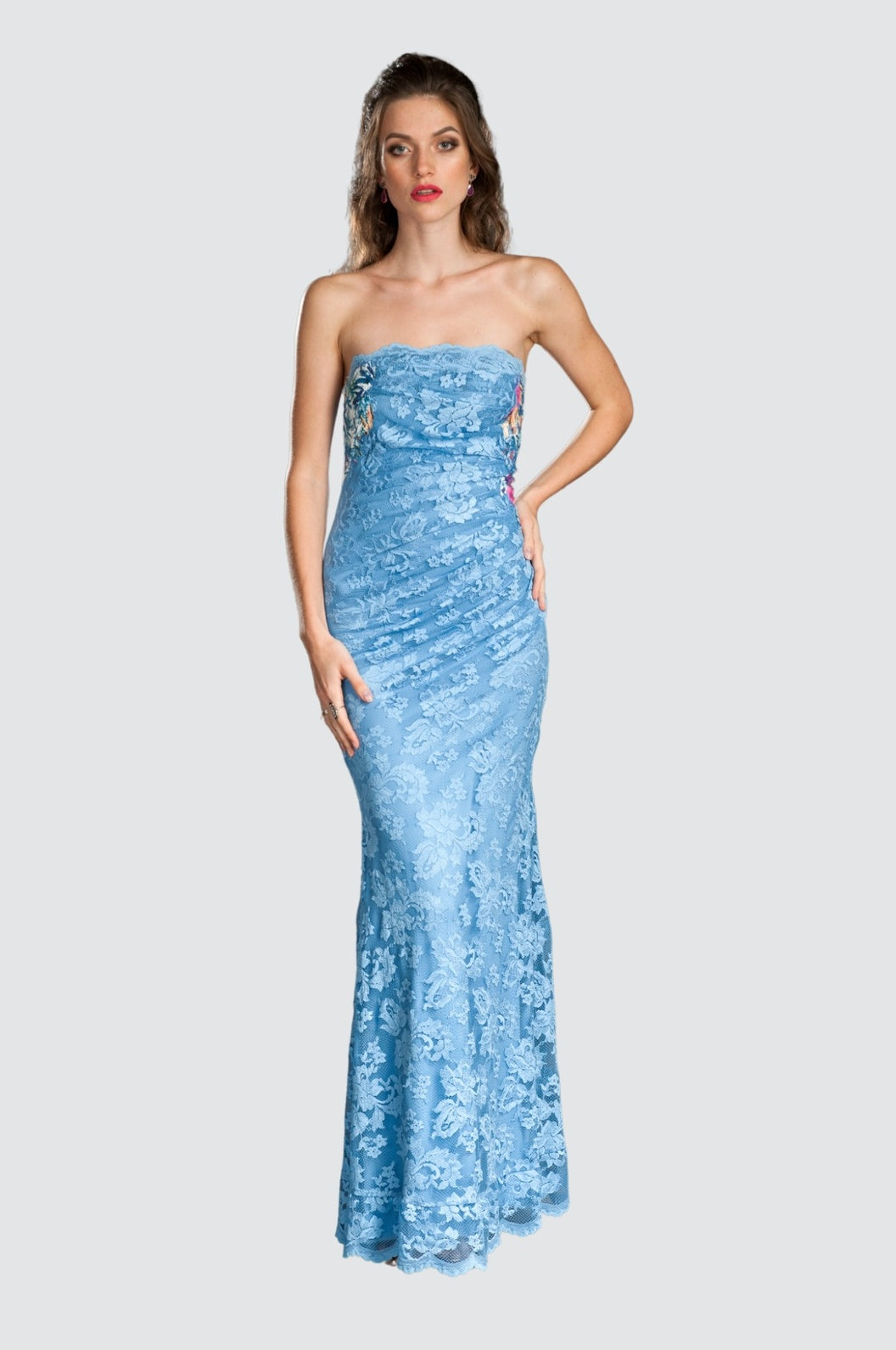 Schulterfreies Spitzenkleid