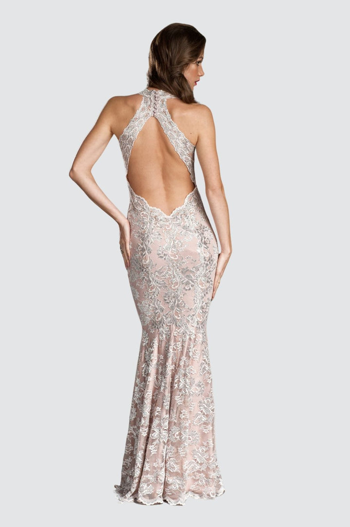 Hochgeschlossenes Spitzenkleid mit offenem Rücken