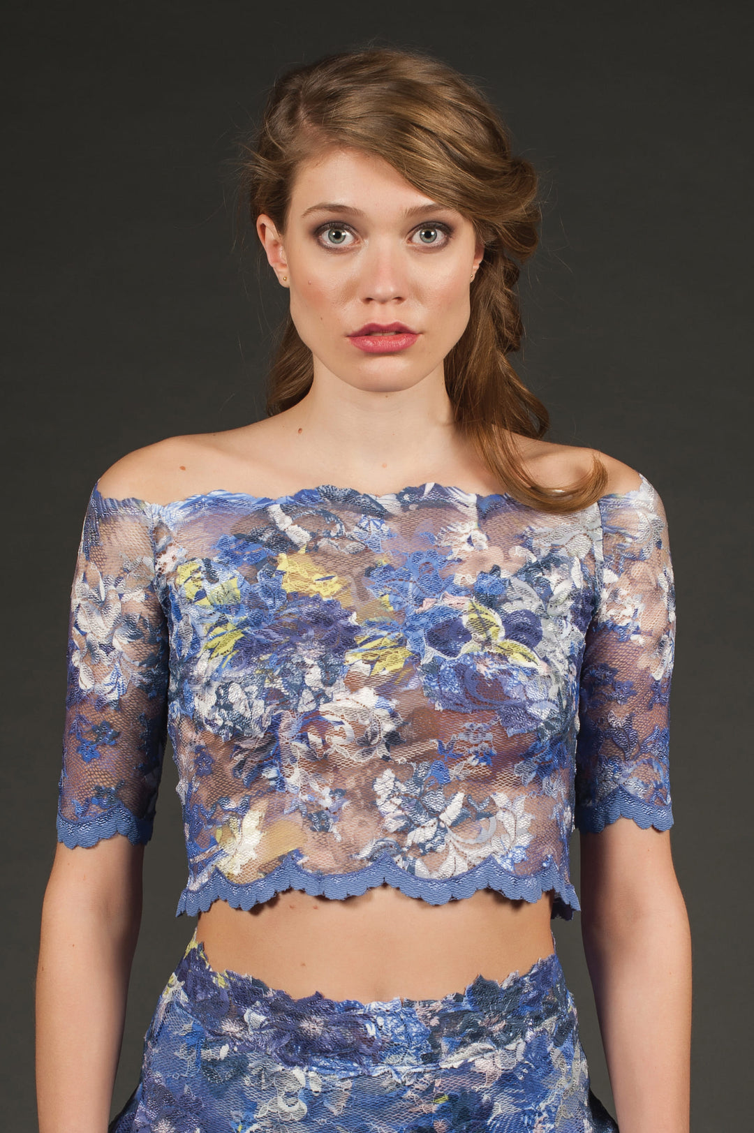 Off-Shoulder Floral Lace Crop Top-2