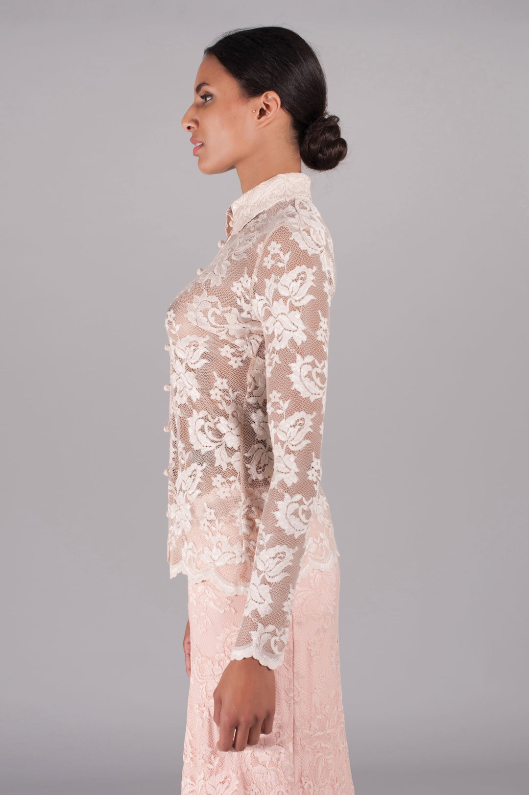 Elegant Floral Lace Long Sleeve Blouse-1