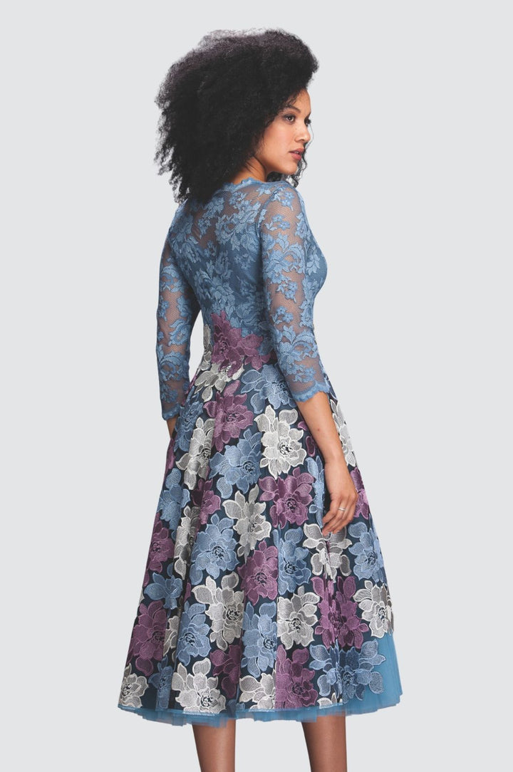 Ensemble assorti en dentelle bleu foncé