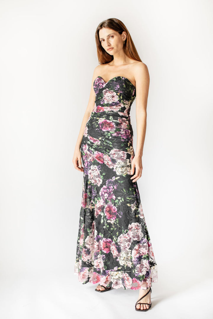 Trägerloses Spitzenkleid „Floral Harmony“