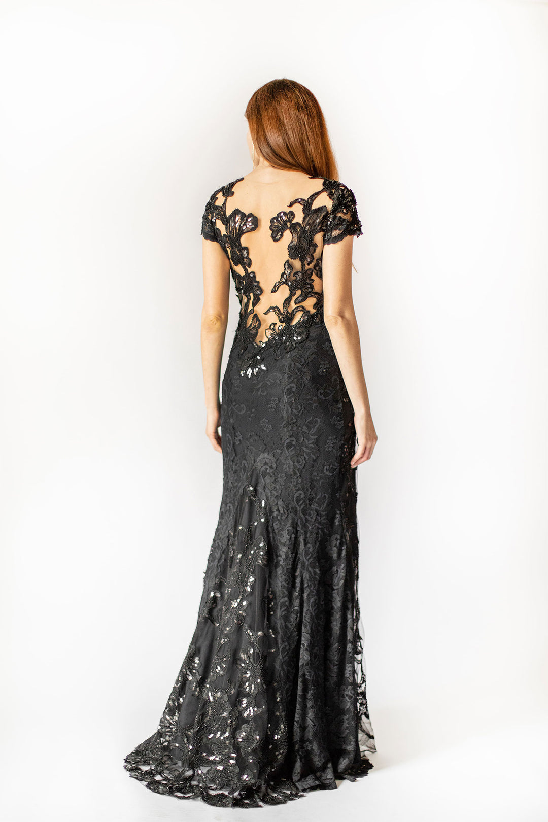 Paillettenbesetztes Spitzenkleid „Enchanted Blooms“
