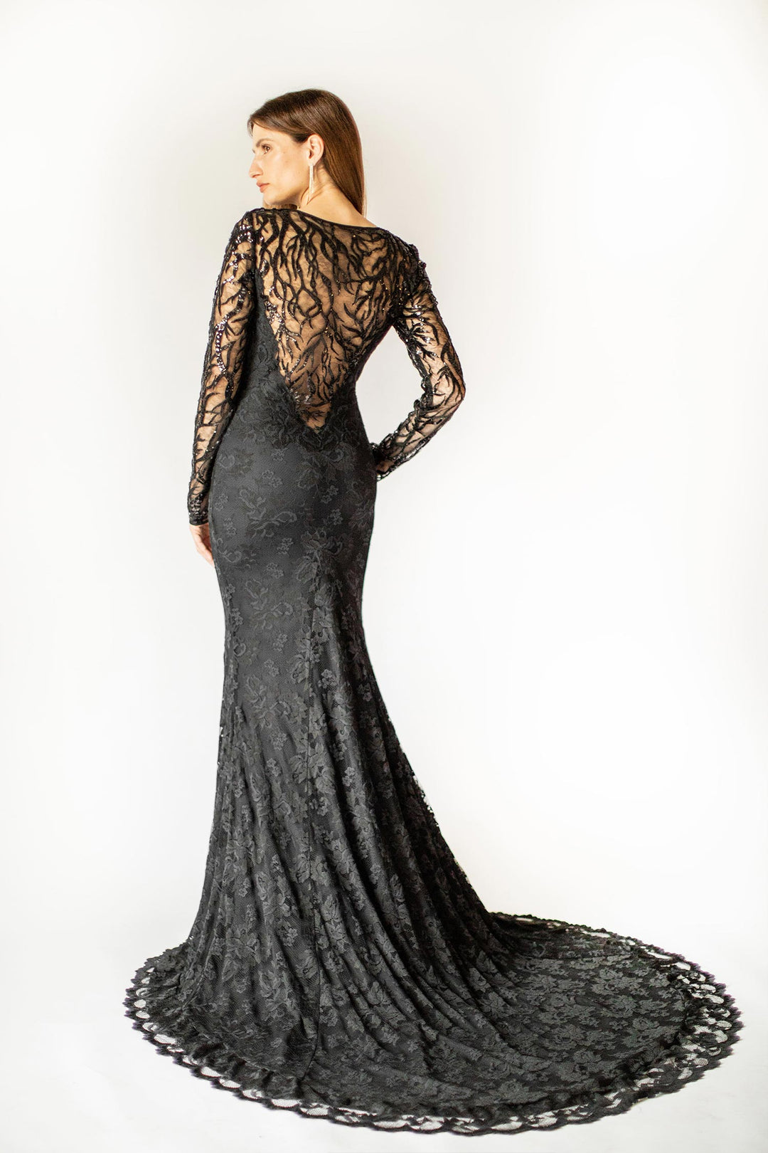 Noir Elegance Meerjungfrauenkleid aus Spitze mit luxuriöser Schleppe