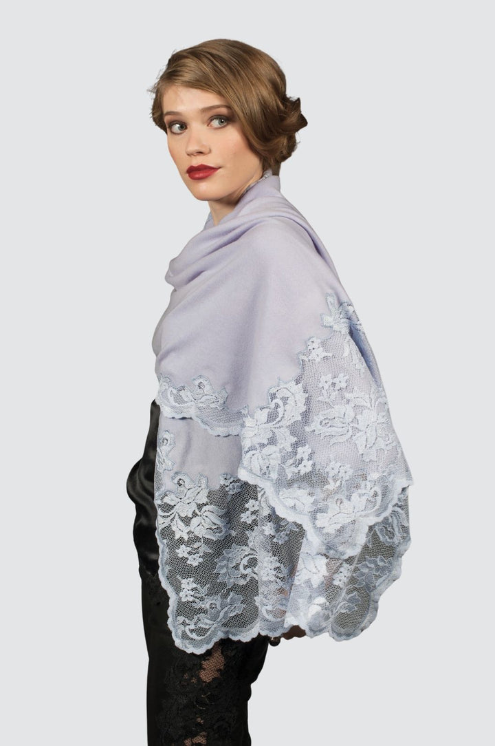 Schal aus Kaschmir und Spitze