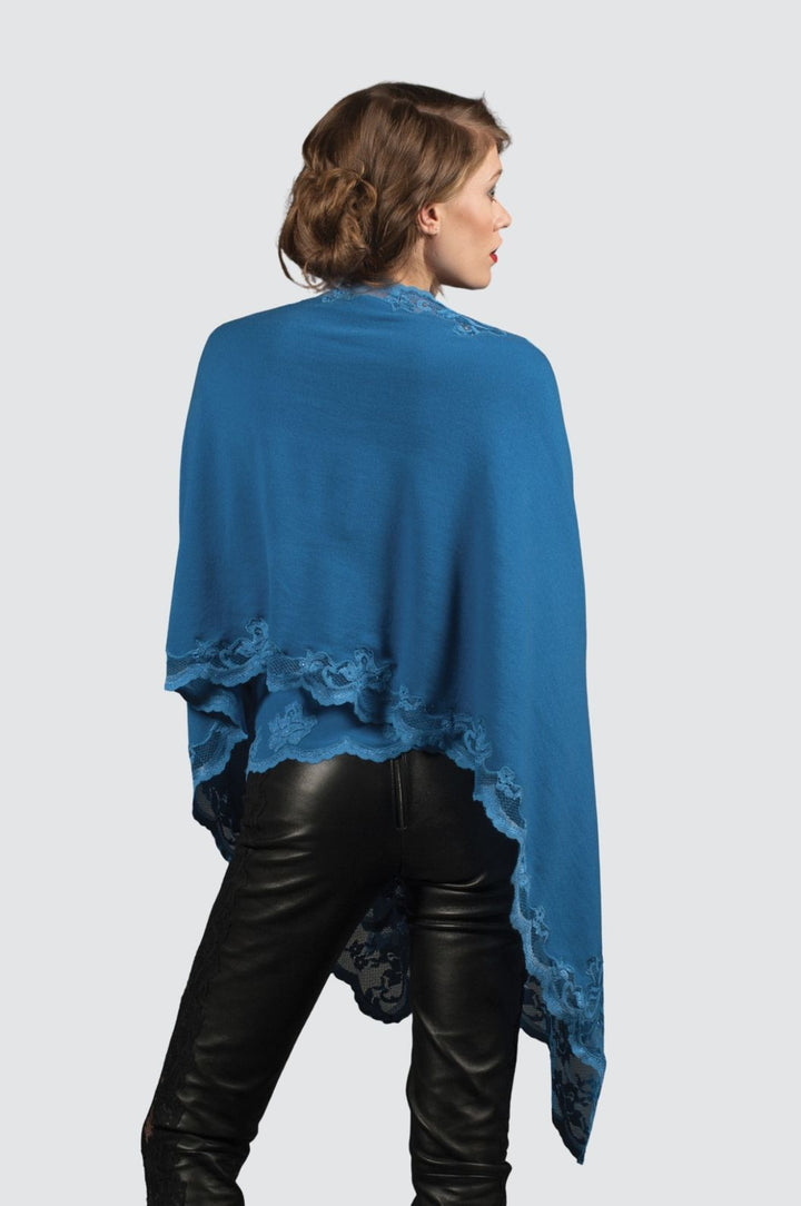 Schal aus Kaschmir und Spitze