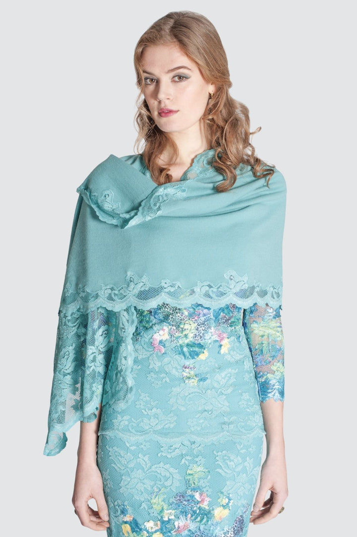 Schal aus Kaschmir und Spitze