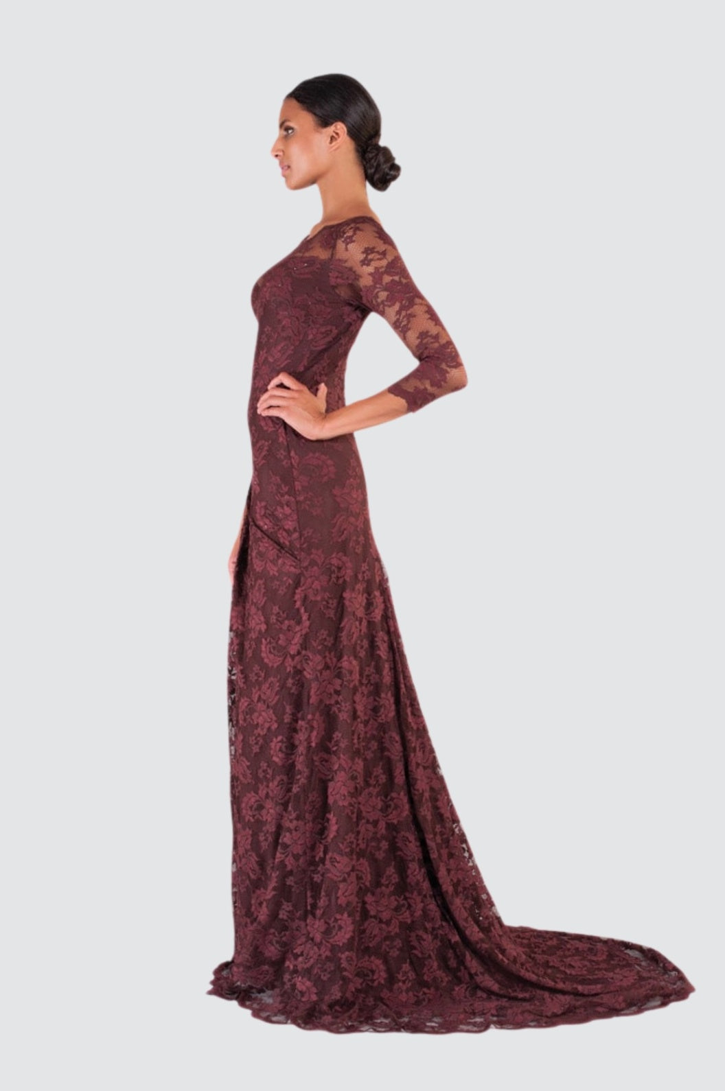 Spitzenkleid mit Dreiviertelärmeln
