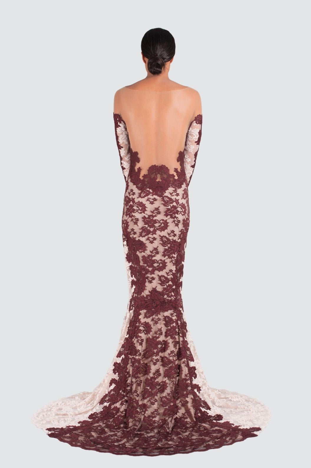 Robe sirène éthérée à épaules dénudées avec tulle illusion