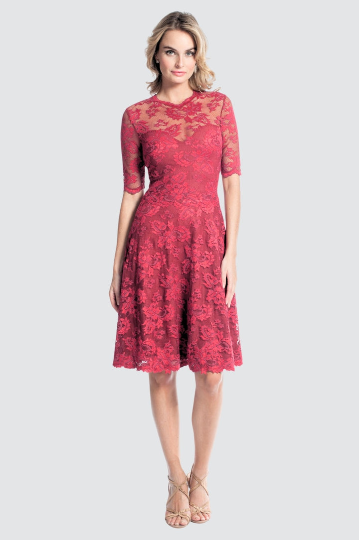 Kurzärmliges Spitzenkleid