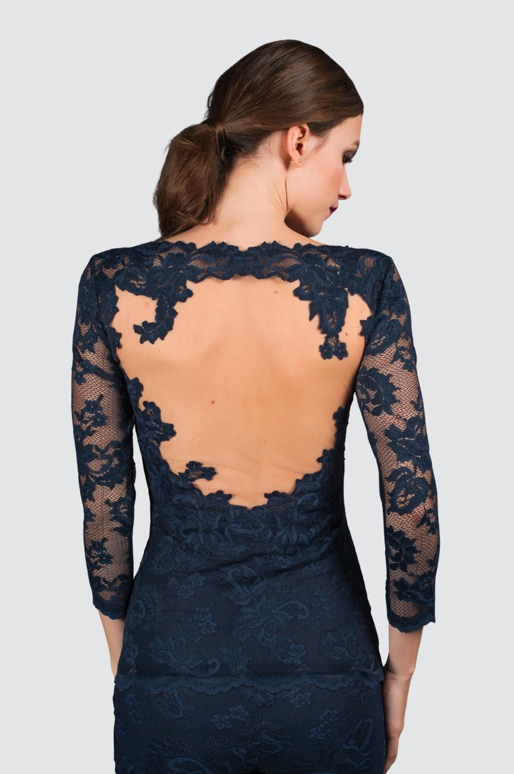Haut en dentelle avec dos ouvert