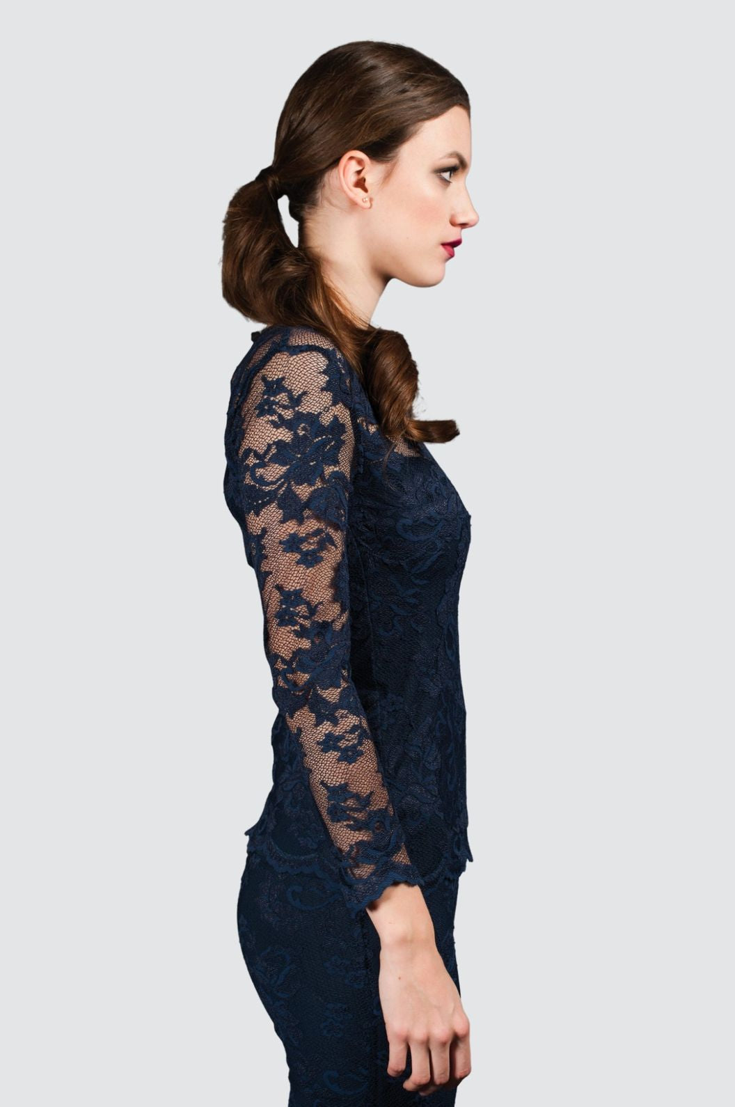 Haut en dentelle à manches longues