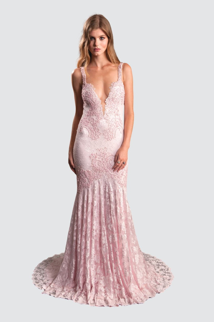 Elegantes Kleid mit Spitzenverzierung