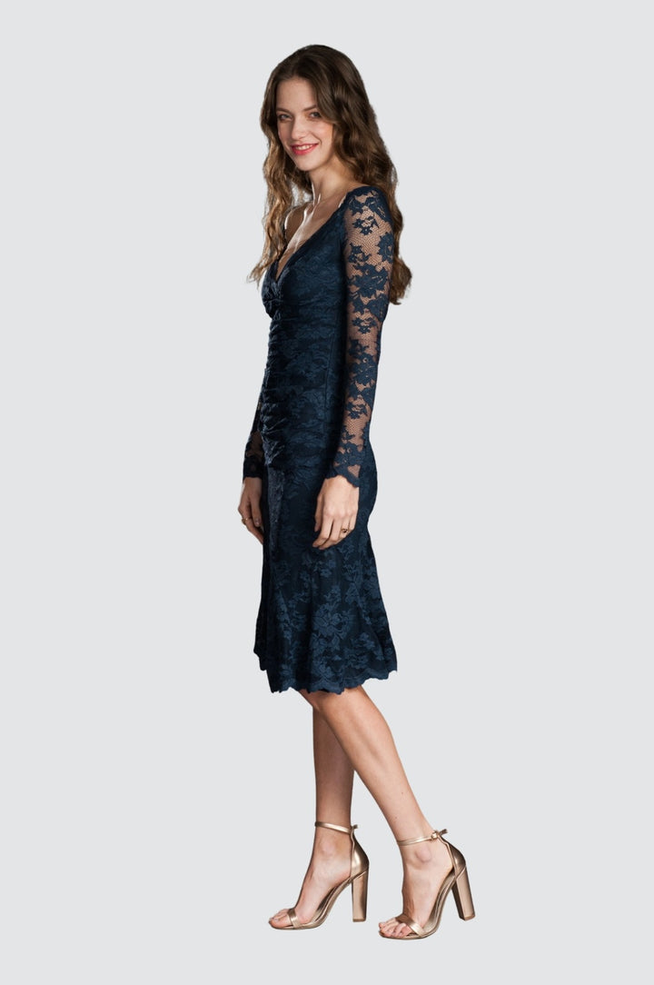 Robe trapèze en dentelle avec illusion