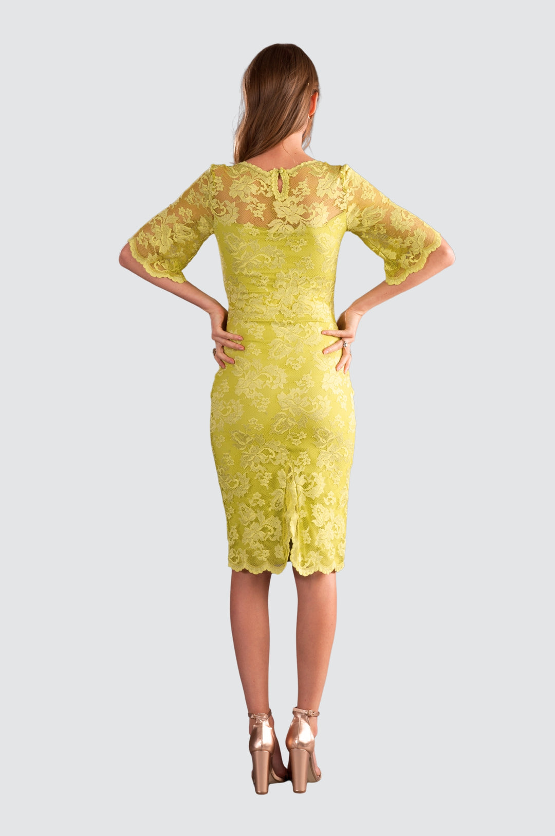 Klassisches Cocktailkleid aus Spitze