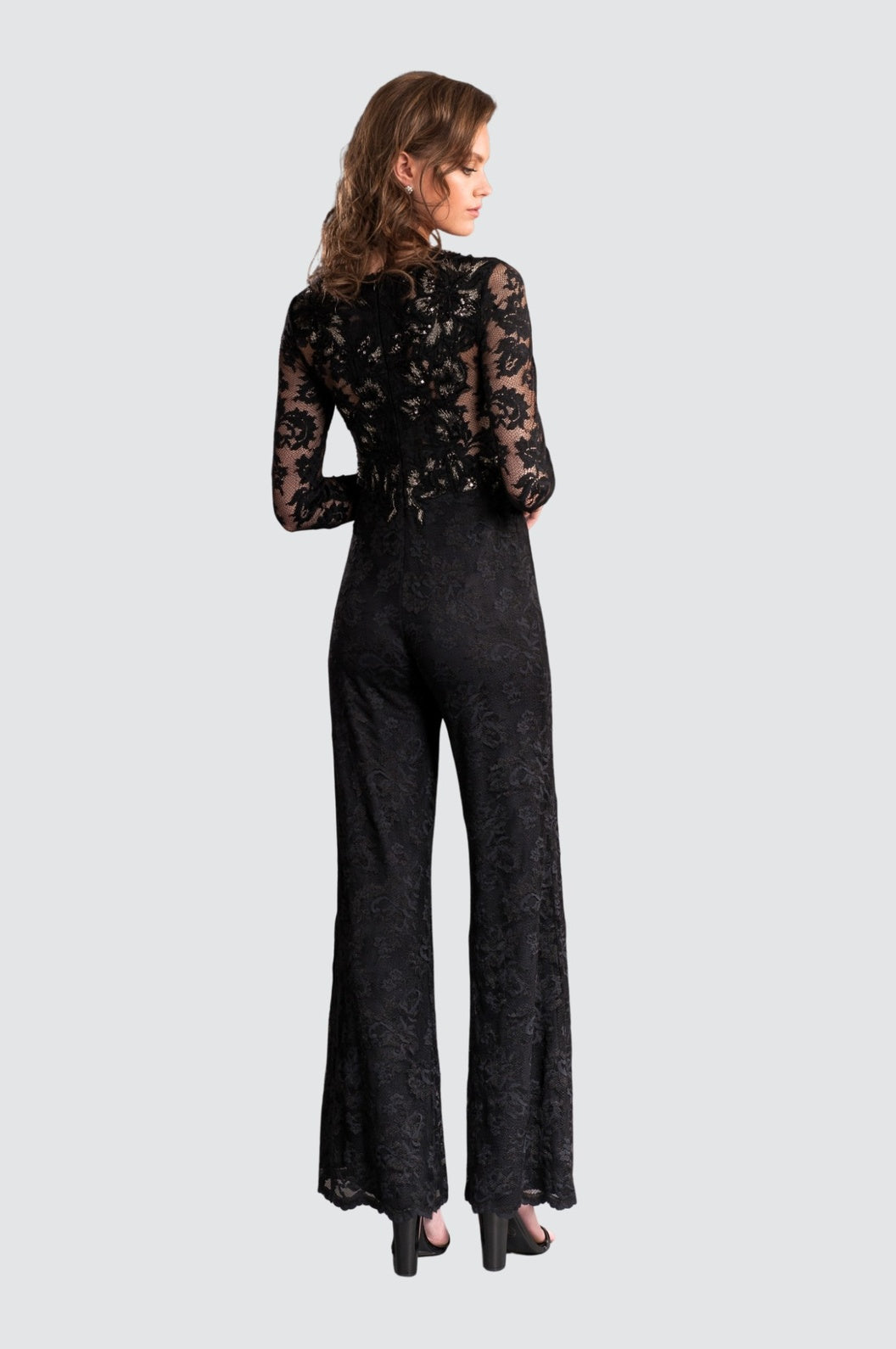 Robe mi-longue bouffante à col en V
