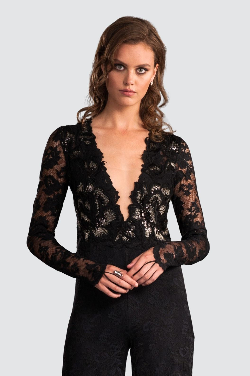 Robe mi-longue bouffante à col en V