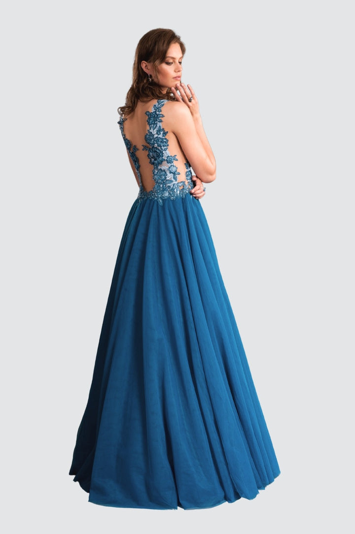 Robe mi-longue bouffante à col en V