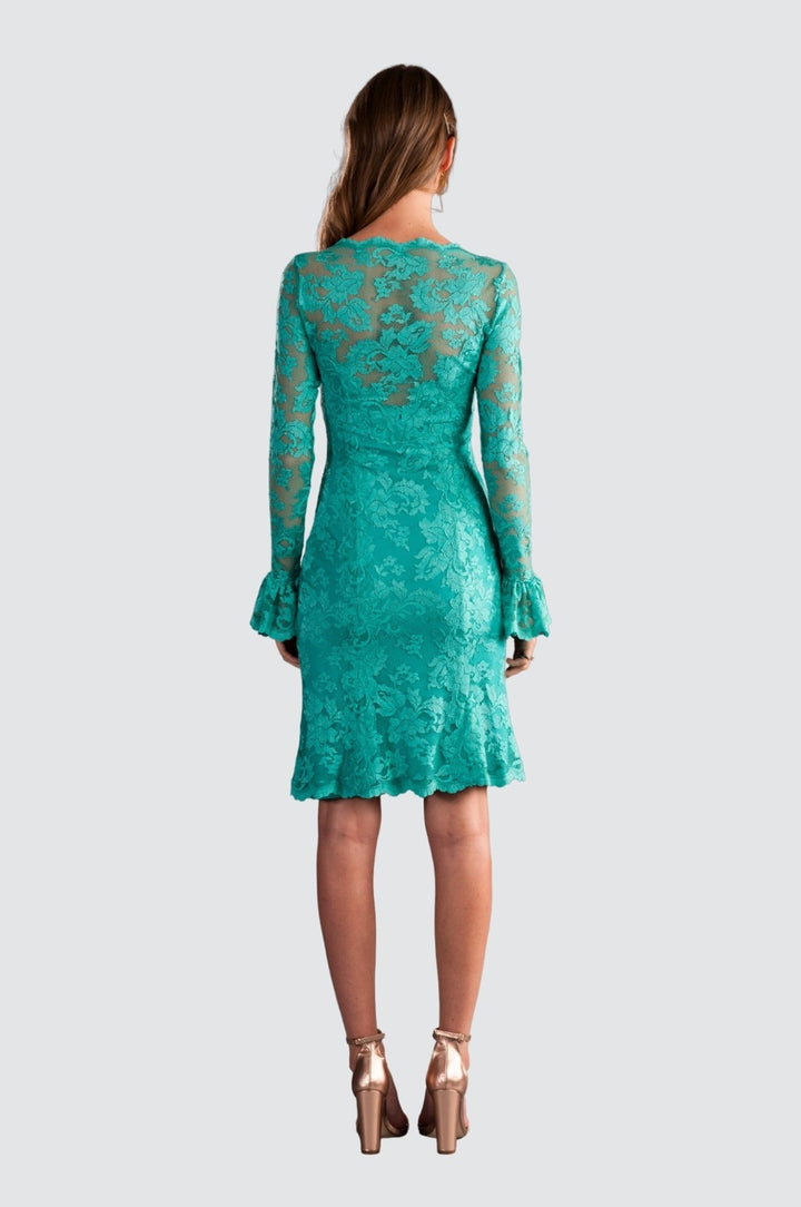 Robe de cocktail mi-longue à manches longues