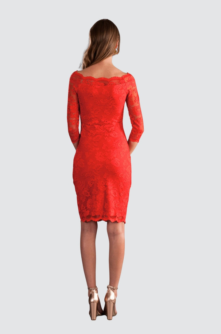 Robe de cocktail chic en dentelle rouge