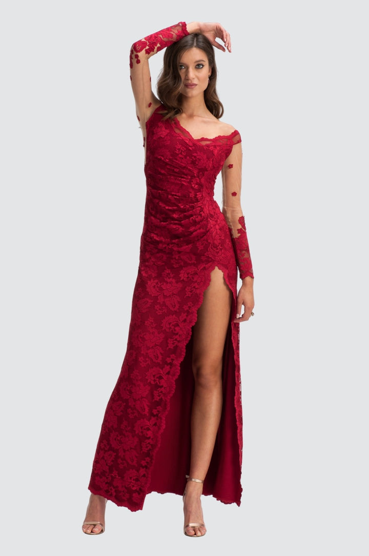 Transparentes Kleid mit langen Ärmeln