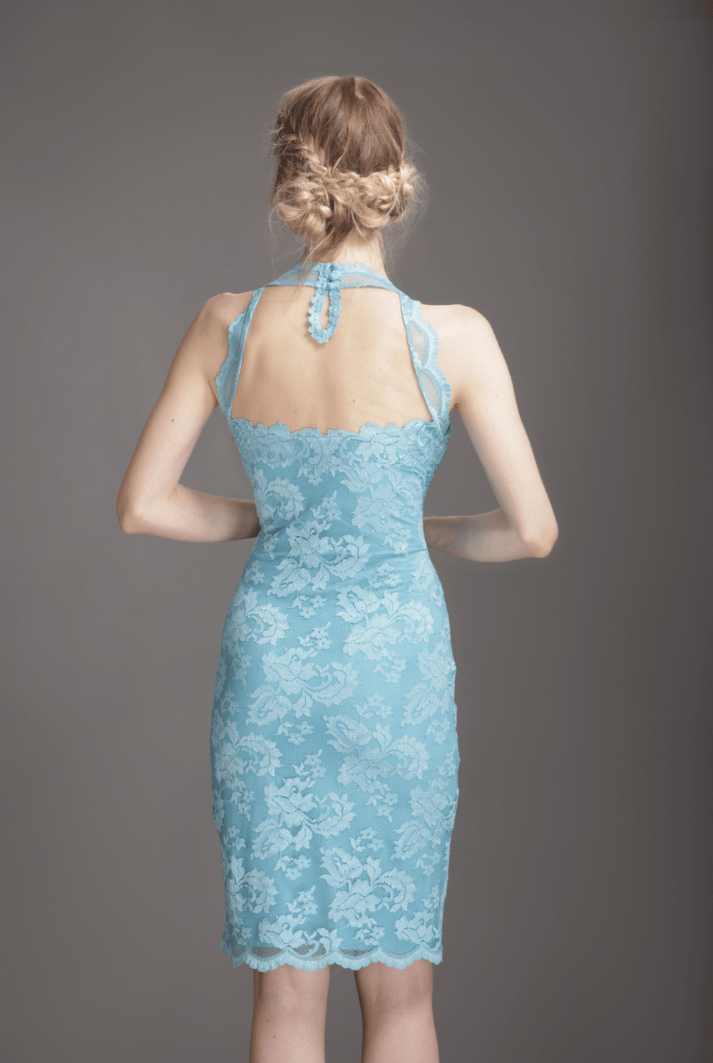 Halter neck dress with square back-1