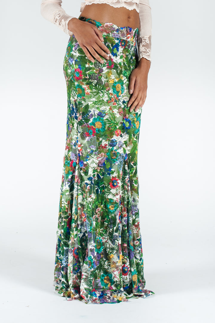 Classic Long Fit n' Flare Skirt-6