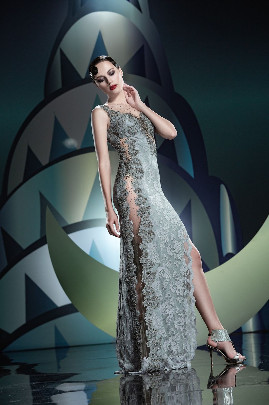 Elegant Backless Lace Evening Gown-5
