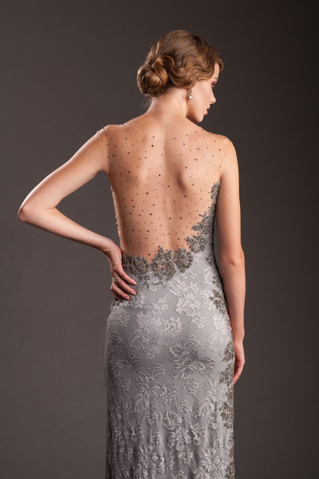 Elegant Backless Lace Evening Gown-4