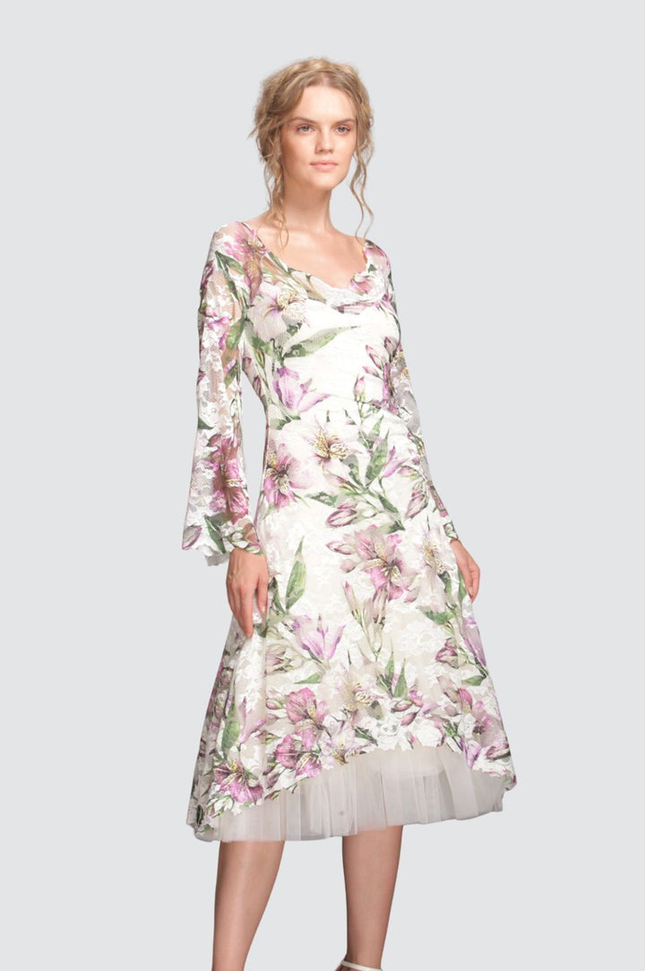 Robe imprimée avec jupe en tulle