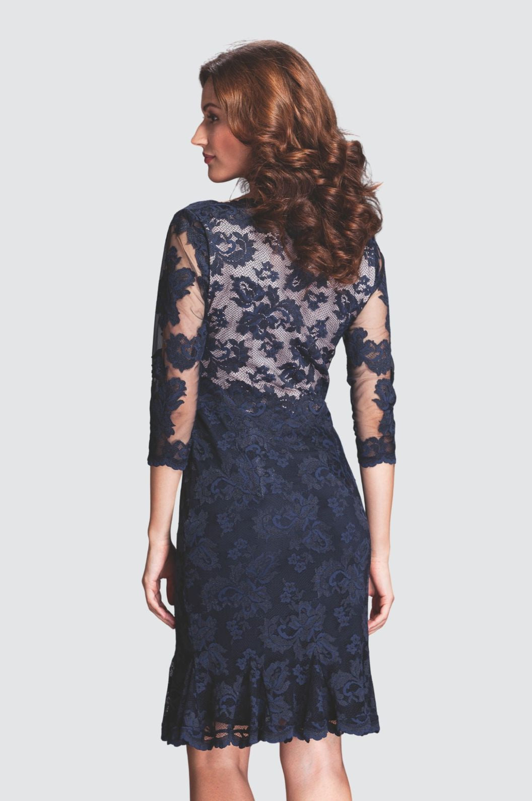 Ensemble assorti en dentelle bleu foncé