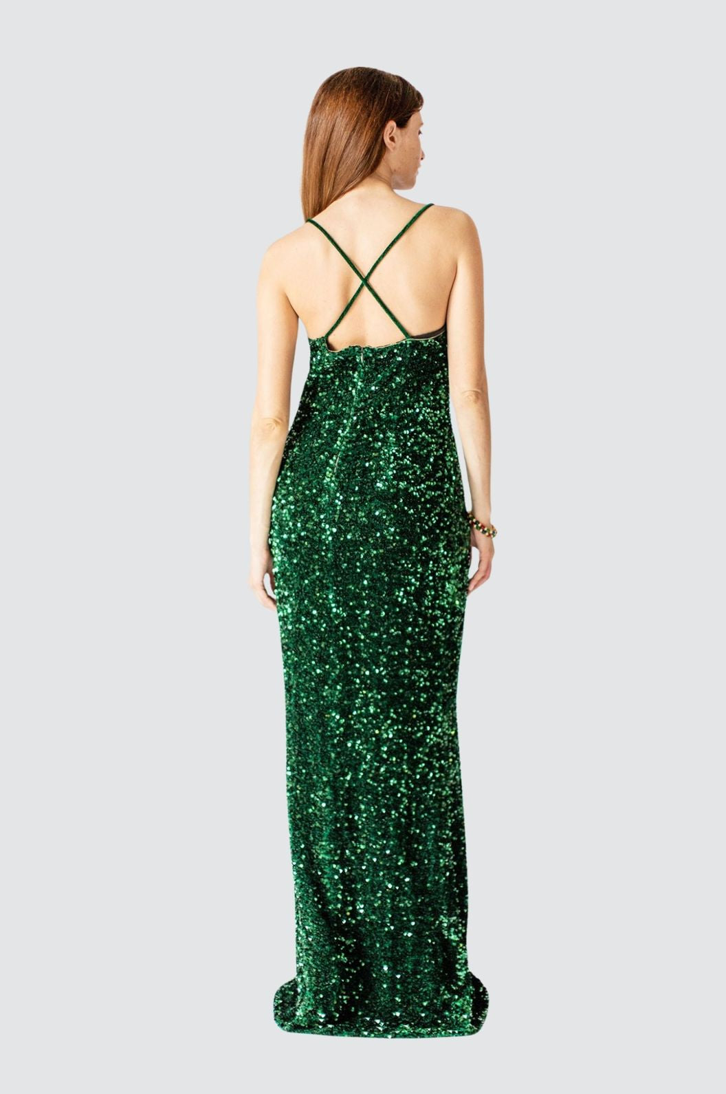 Smaragdgrünes Paillettenkleid mit hohem Schlitz