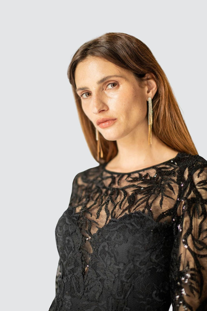 Noir Elegance Meerjungfrauenkleid aus Spitze mit luxuriöser Schleppe