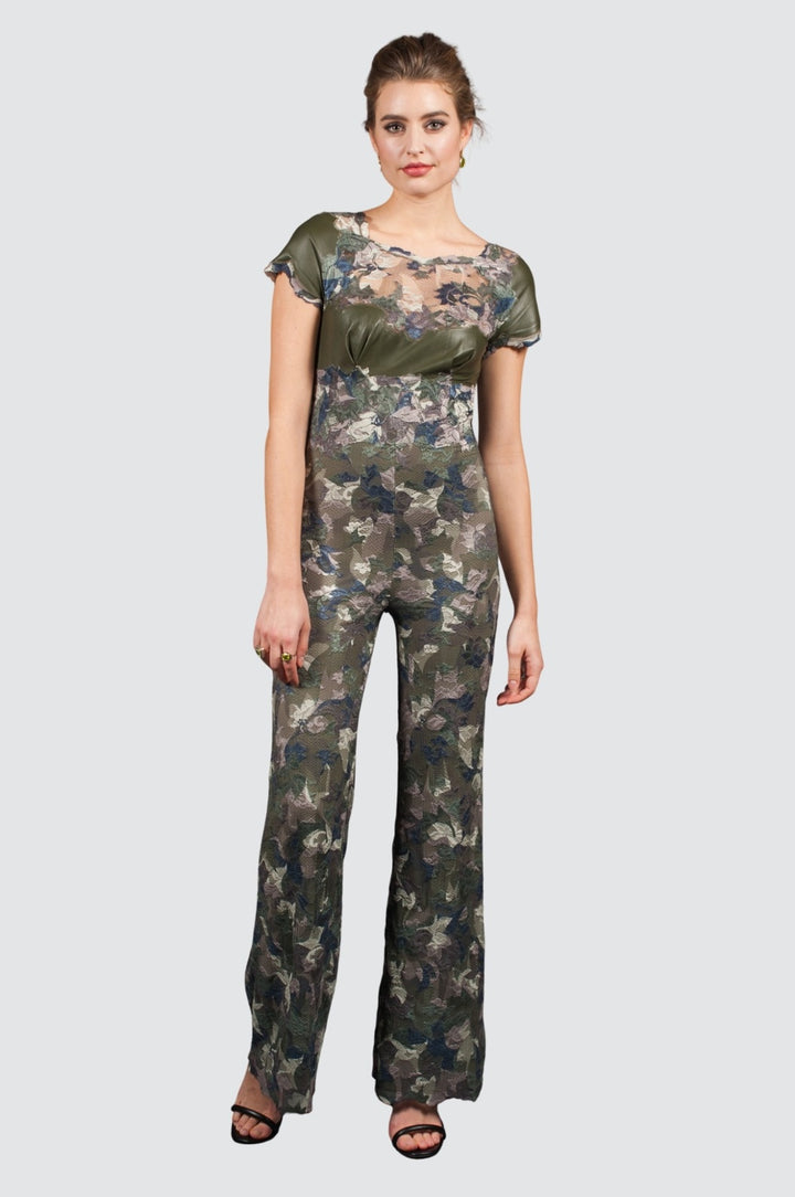 Robe en dentelle florale à manches transparentes