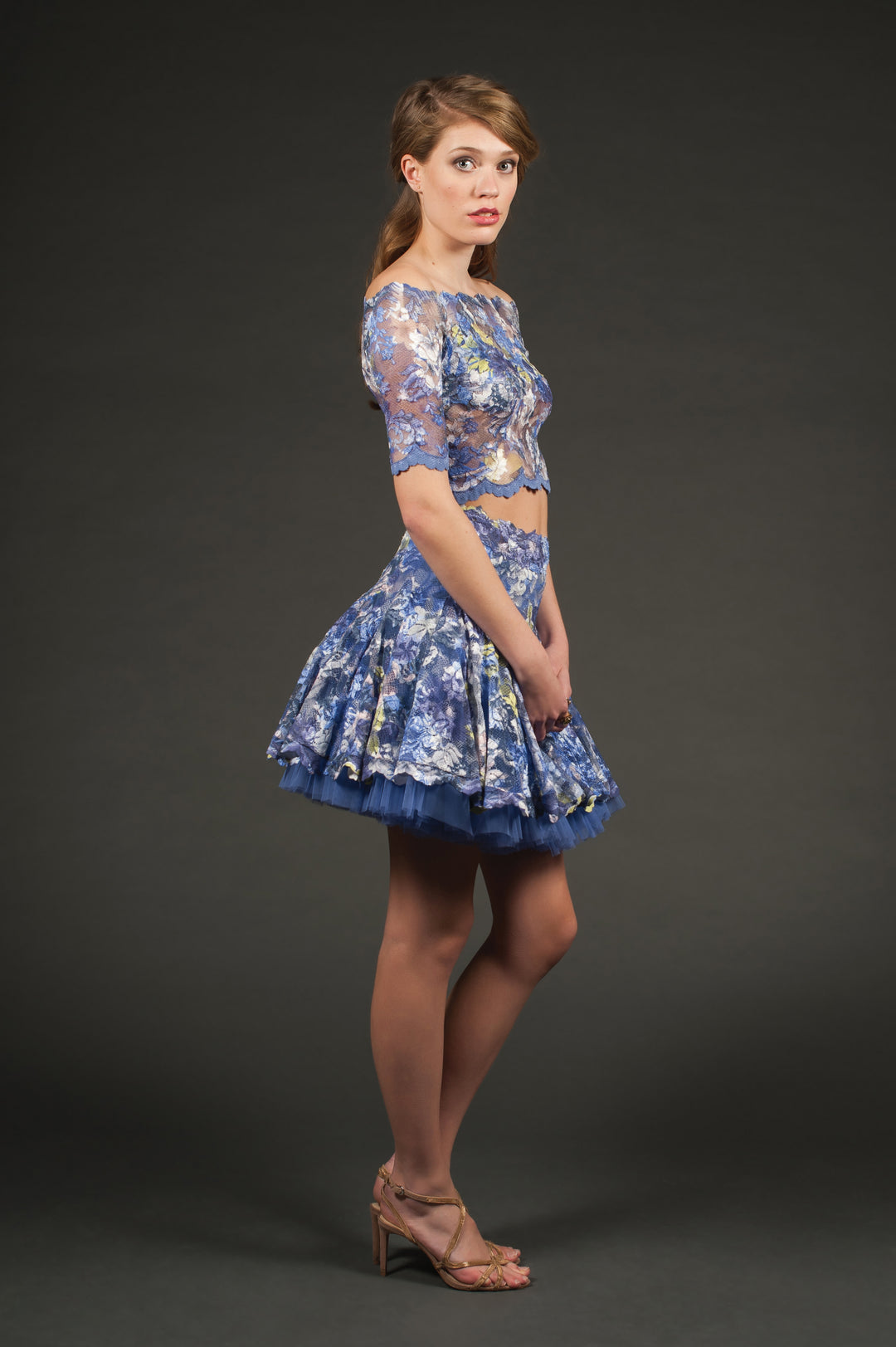 Short Fluffy Lace Skirt-2